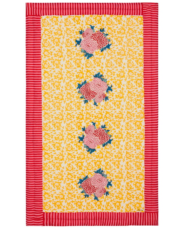Photo: LISA CORTI Arabesque Corolla Junior Quilt