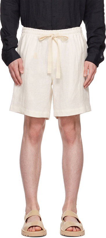 Photo: COMMAS Off-White Linen Lounge Shorts