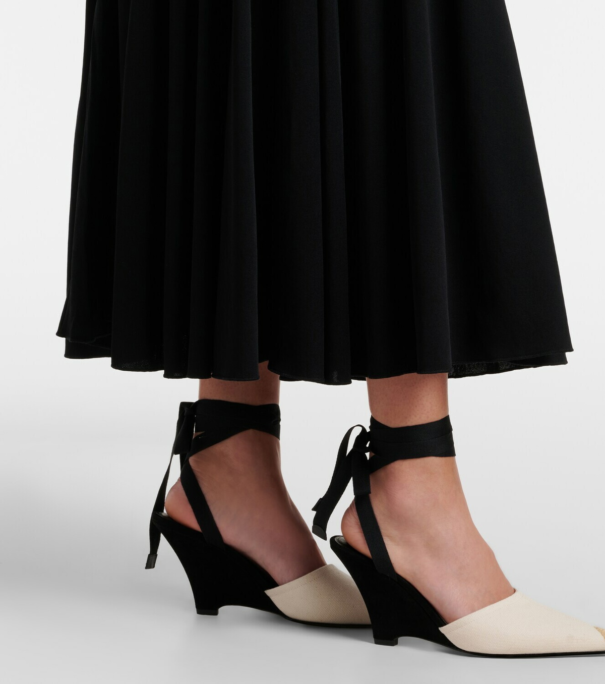 Jacquemus Abiha gathered jersey midi dress