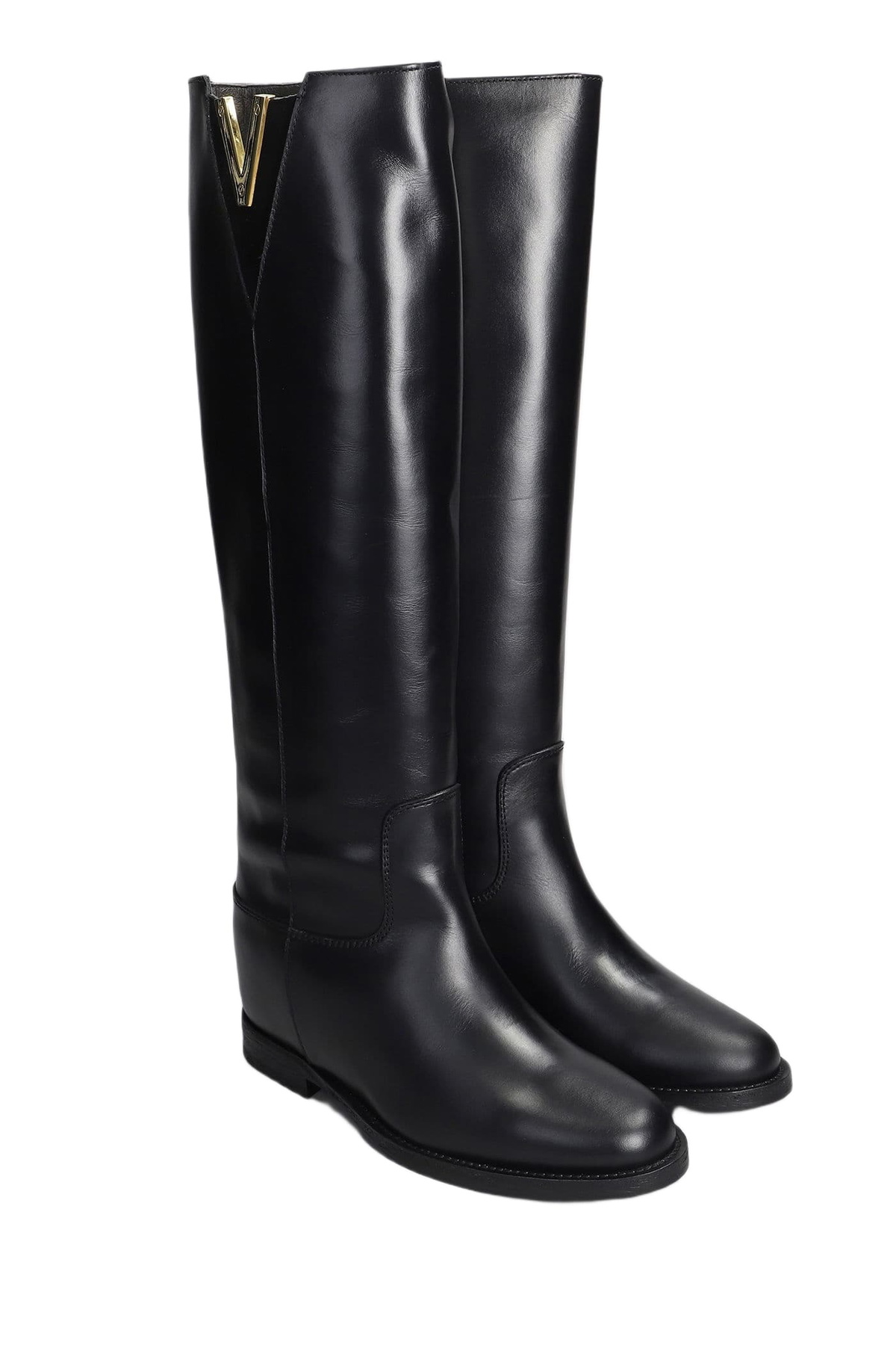 Via Roma 15 In Black Leather
