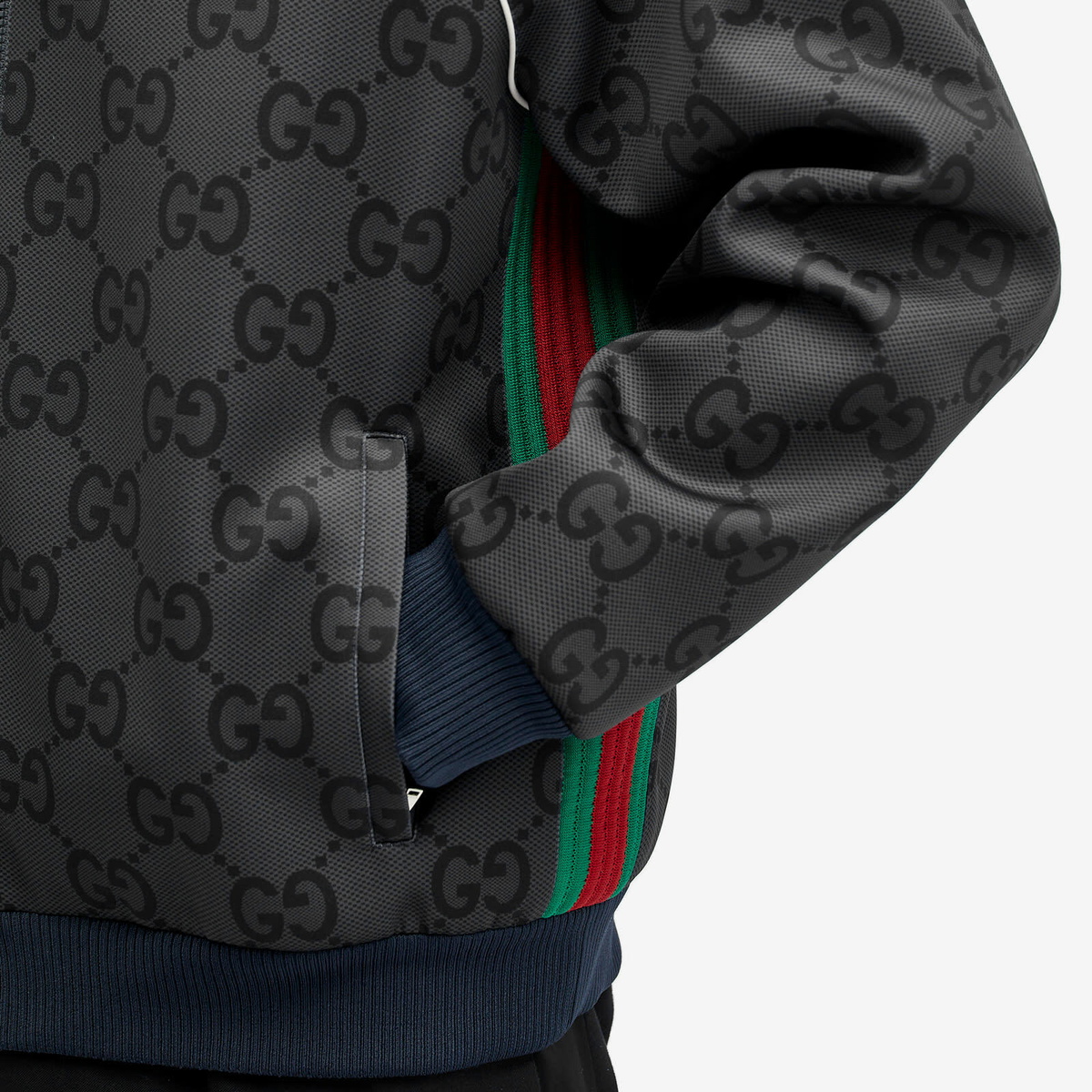 GUCCI ブラック レオパードスウェット 6万取引突破☆UPS速達便利用！【GUCCI☆グッチ】スウェット