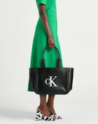 Calvin Klein Womens Shoulder bag in Black
