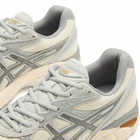 Asics Gt-2160 Sneakers in Cream/Carbon