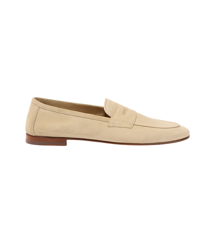 Photo: Frescobol Carioca Leme suede loafers