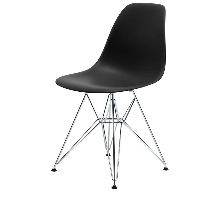 Photo: Vitra Eames DSR Side Chair Chrome Legs in Deep Black