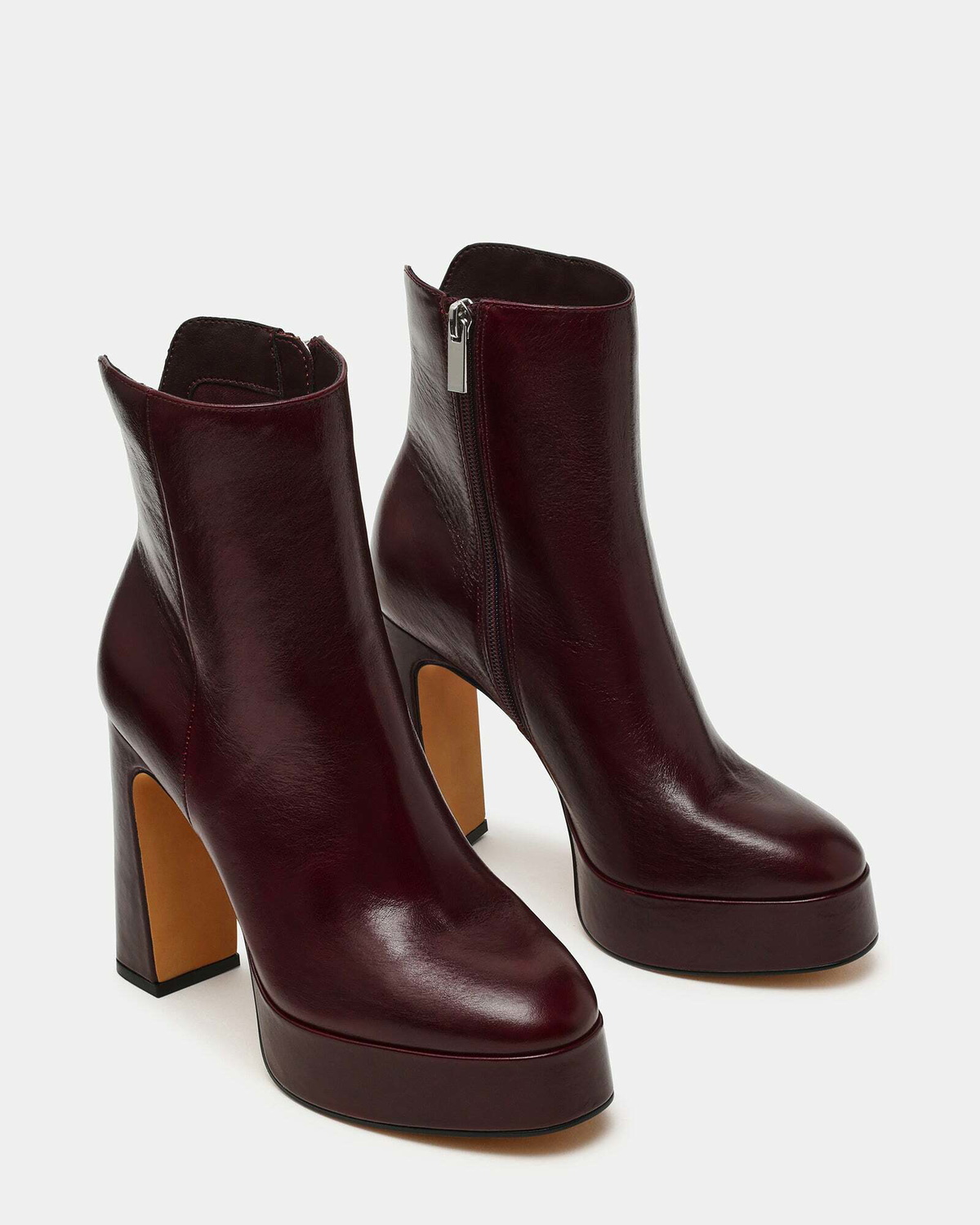 Steve Madden Lochlan Booties in Burgundy