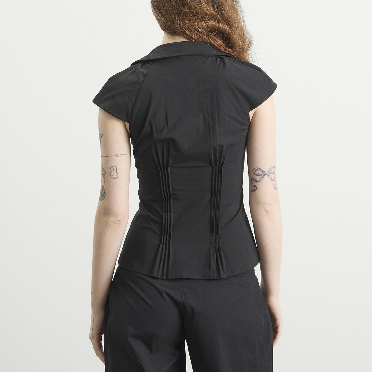 Peachy Den Women's Missy Asymmetric Blouse in Black