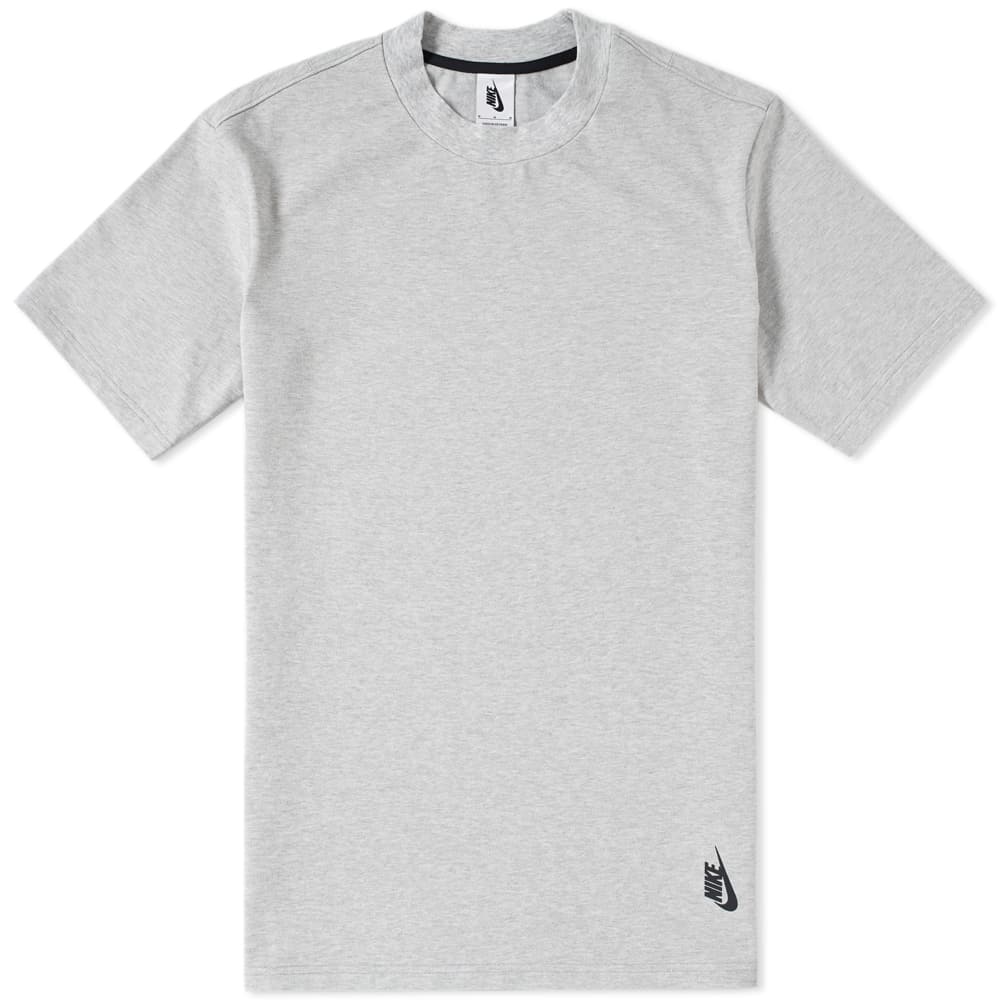 Nikelab shop essentials tee