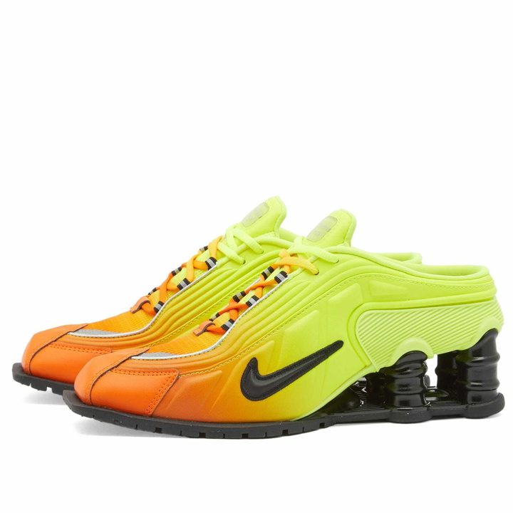 Photo: Nike x Martine Rose Shox MR4 Sneakers in Orange/Black/Silver