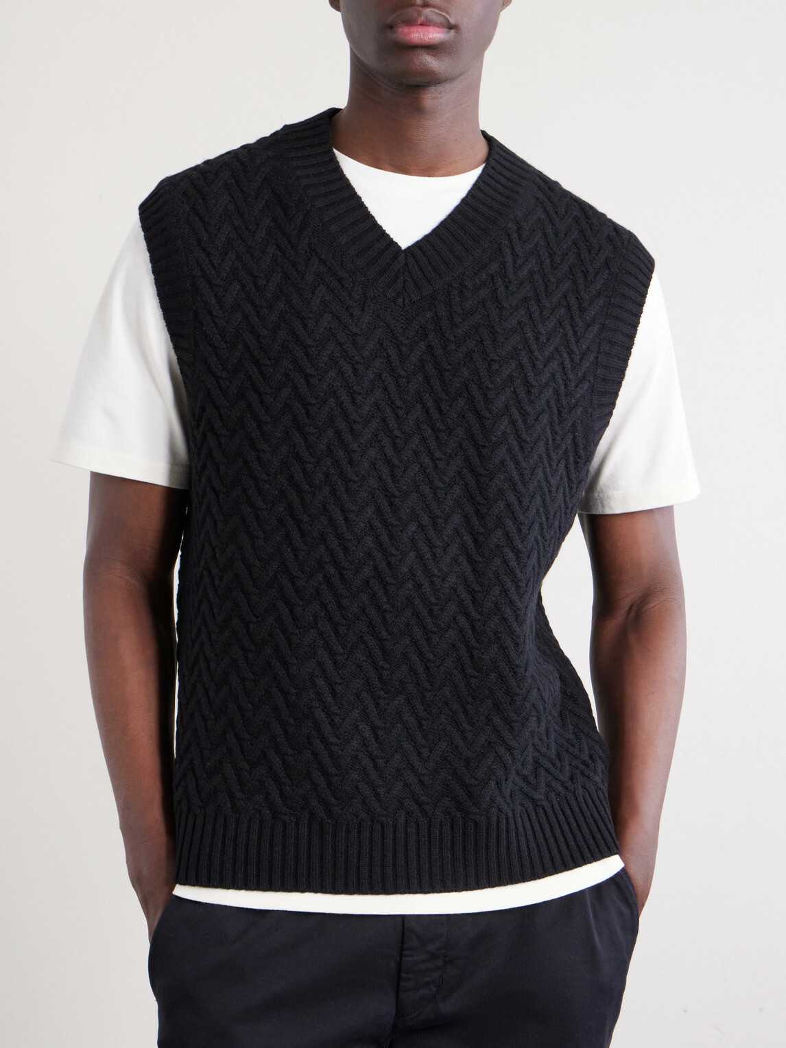 Mr P. - Wool and Cashmere-Blend Sweater Vest - Black