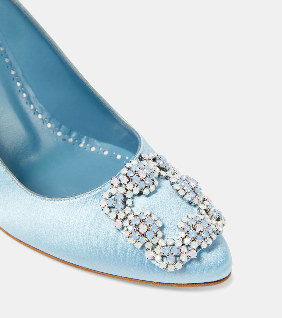 【送料&関税込】Manolo Blahnik Blue Satin Hangisi Pumps HANGISI | Blue Satin Jewel Buckle Pumps | Manolo Blahnik