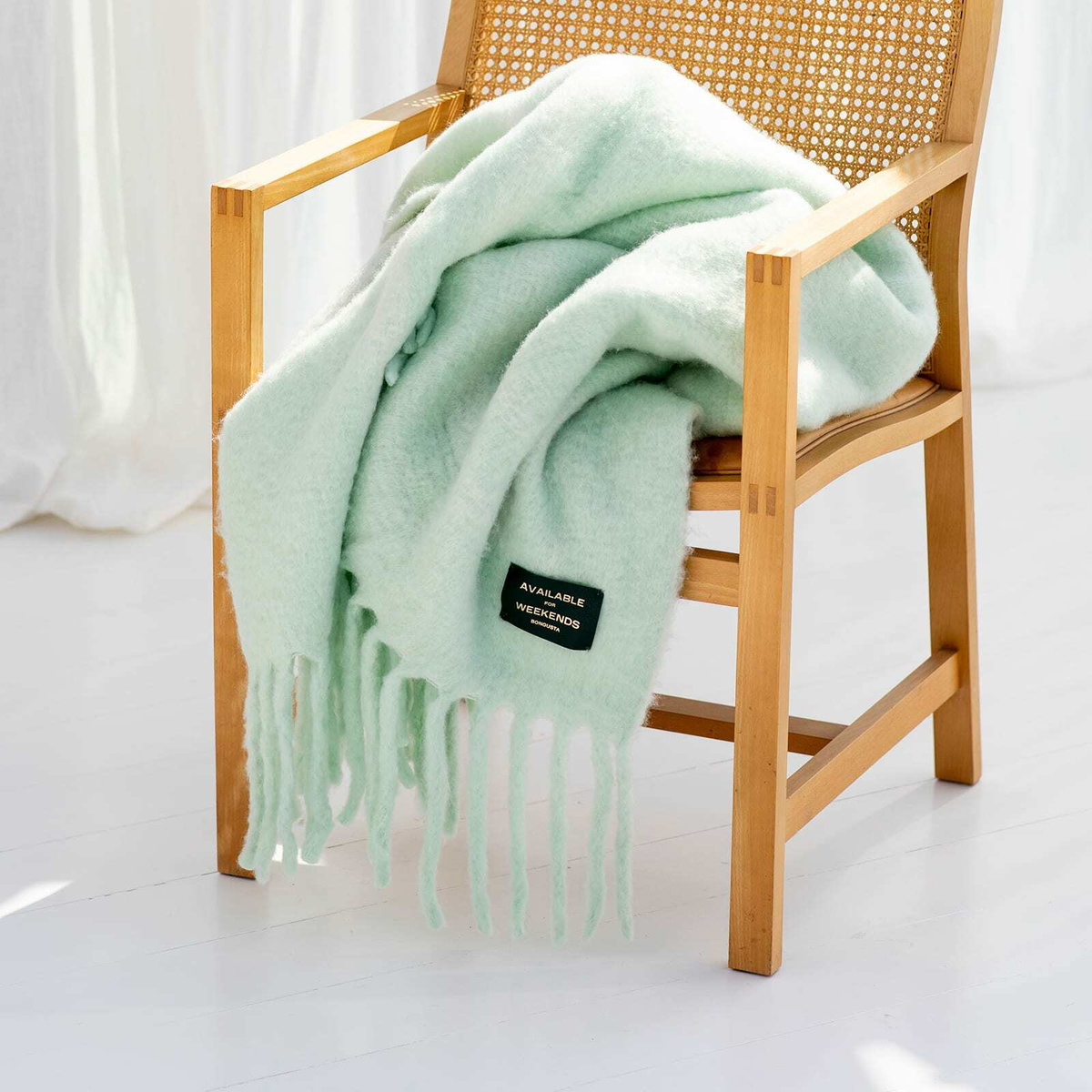 Bongusta Weekend Plaid Blanket in Cream/Mint 