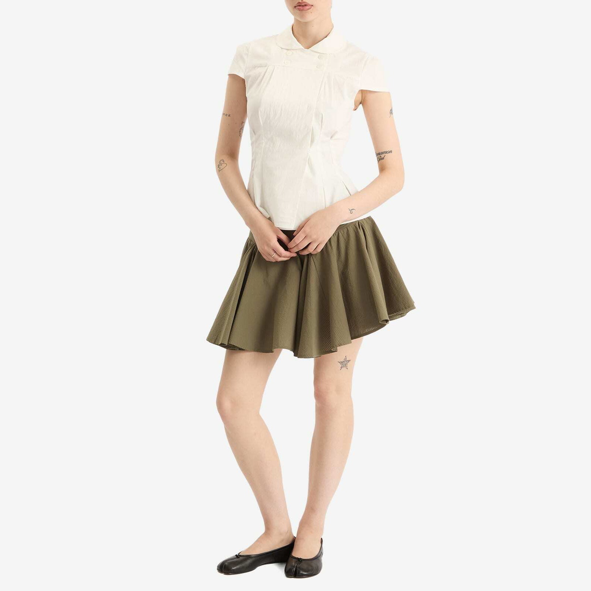 Peachy Den Women's Dylan Mini Skirt in Leaf Peachy Den
