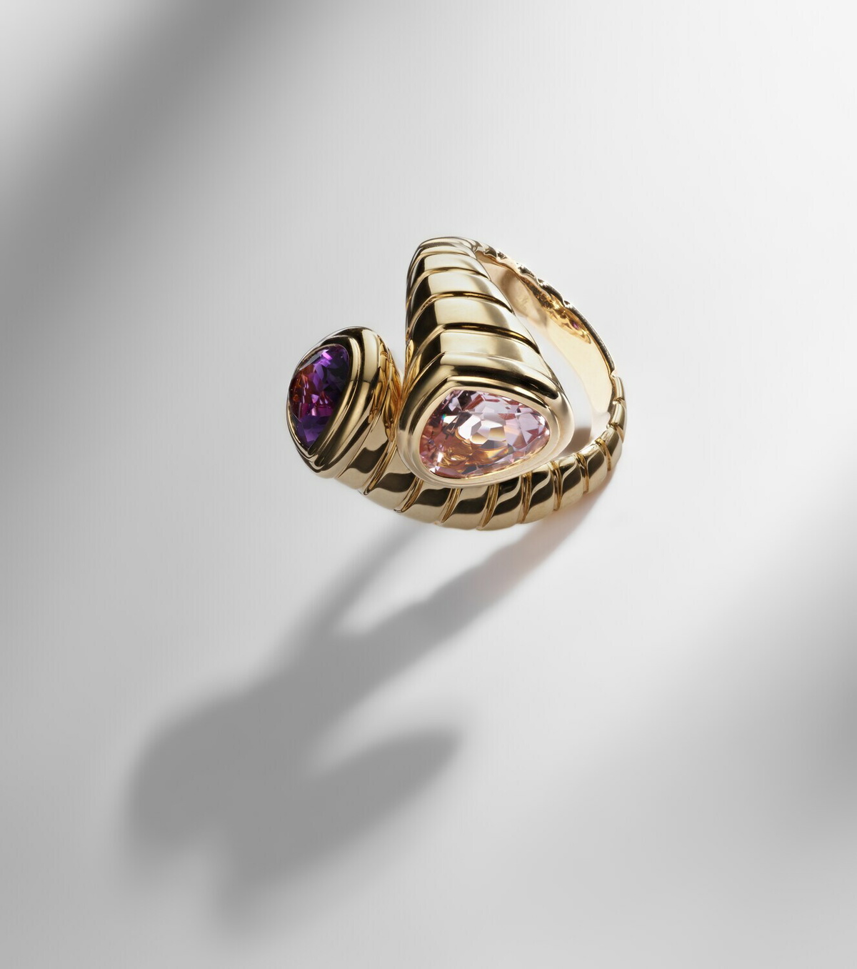Marina B Toi Et Moi 18kt gold ring with amethyst and morganite