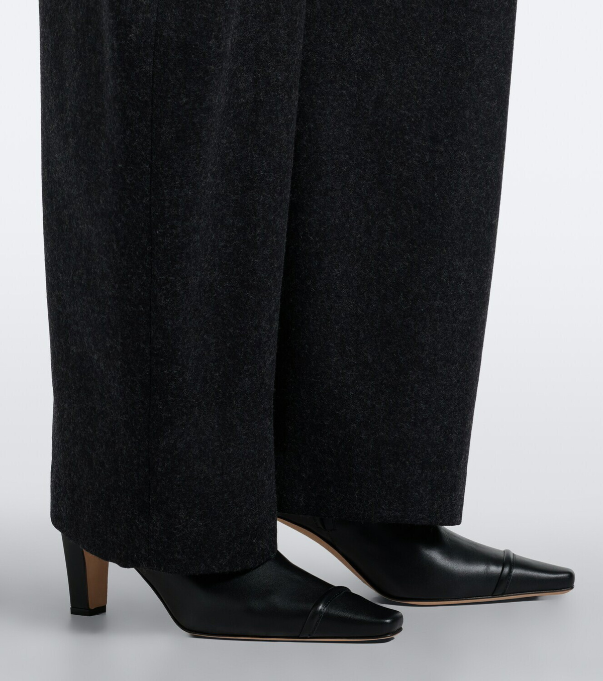 Manolo Blahnik Vivecal leather ankle boots