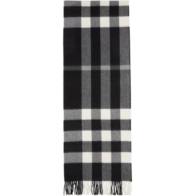 Photo: Burberry Black Large Classic Cashmere Check Scarf