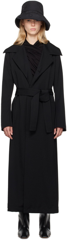 Photo: YOHJI YAMAMOTO Black R-Basic Coat