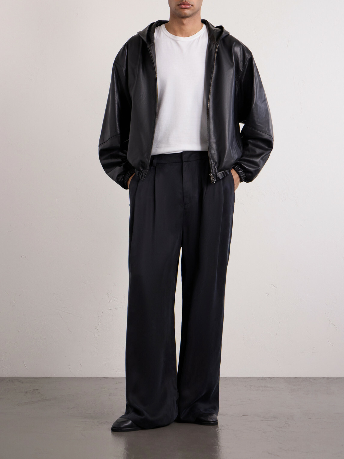 Amomento - Wide-Leg Pleated Satin Trousers - Black