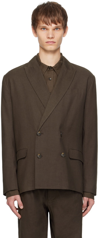 Photo: COMMAS Brown Double-Breasted Blazer