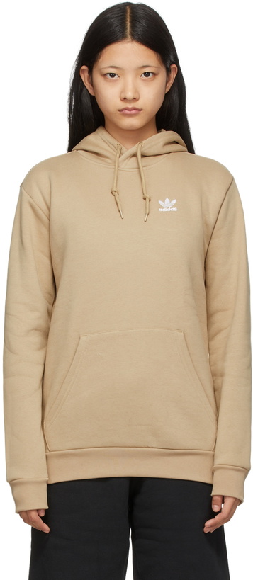 Photo: adidas Originals Beige Adicolor Essentials Trefoil Hoodie