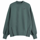 Nike Women's Tech Fleece Oversized Crew Sweat in Green/Black