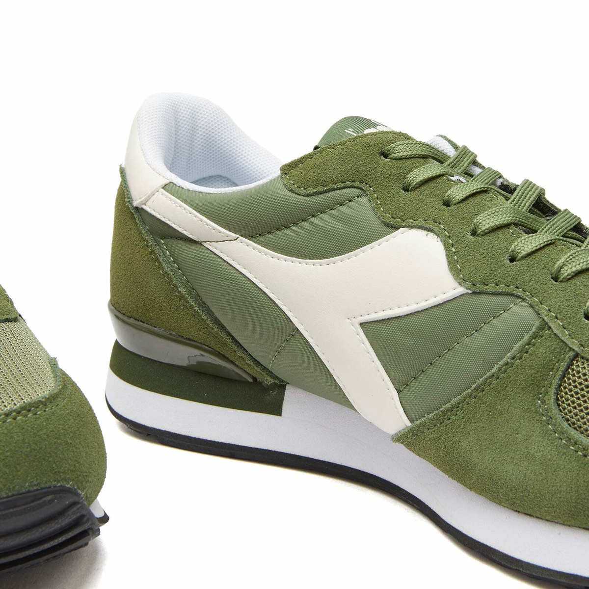 Diadora Men s Camaro Sneakers in Olivine Whisper White Diadora