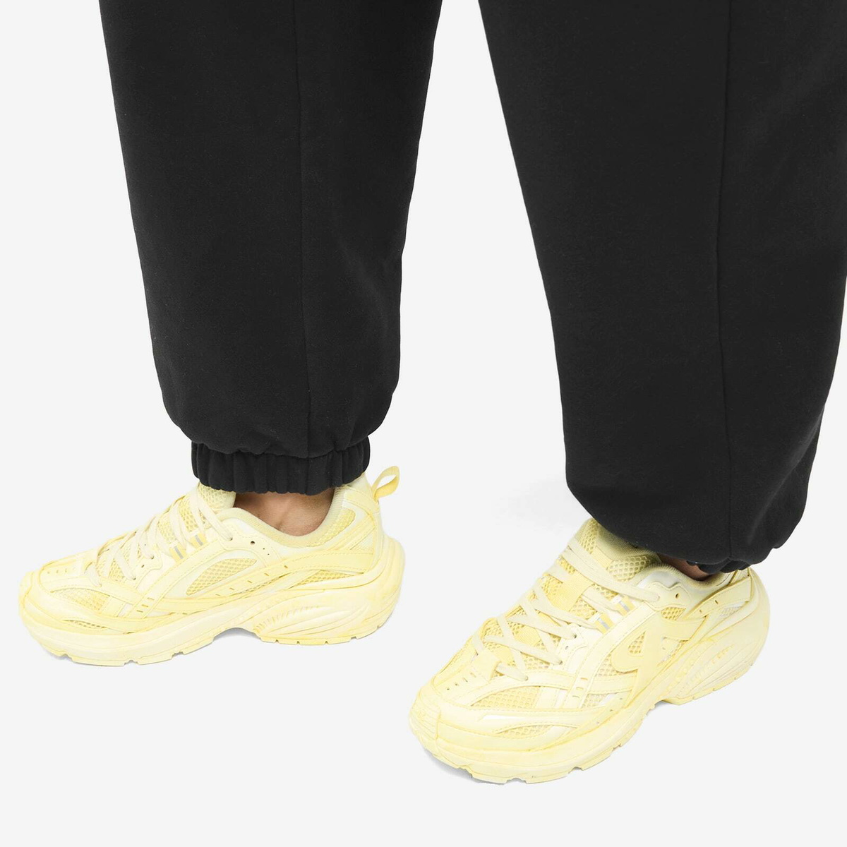 Represent Women's Everyday Sweatpants in Jet Black