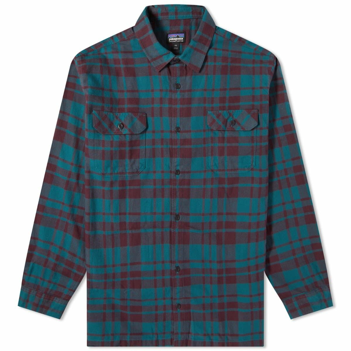Photo: Patagonia Men's Organic Cotton Fjord Flannel Shirt in Ice Caps: Belay Blue