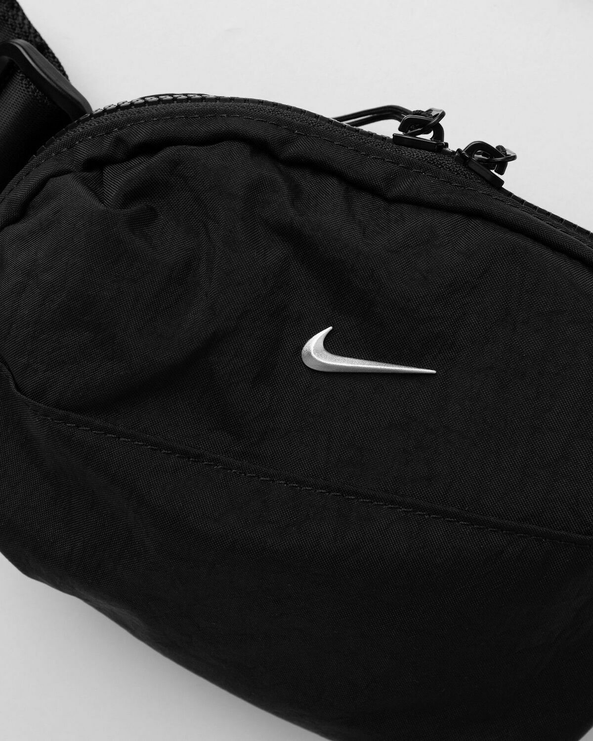 Nike Aura Crossbody Bag (2 L) Black Messenger & Crossbody