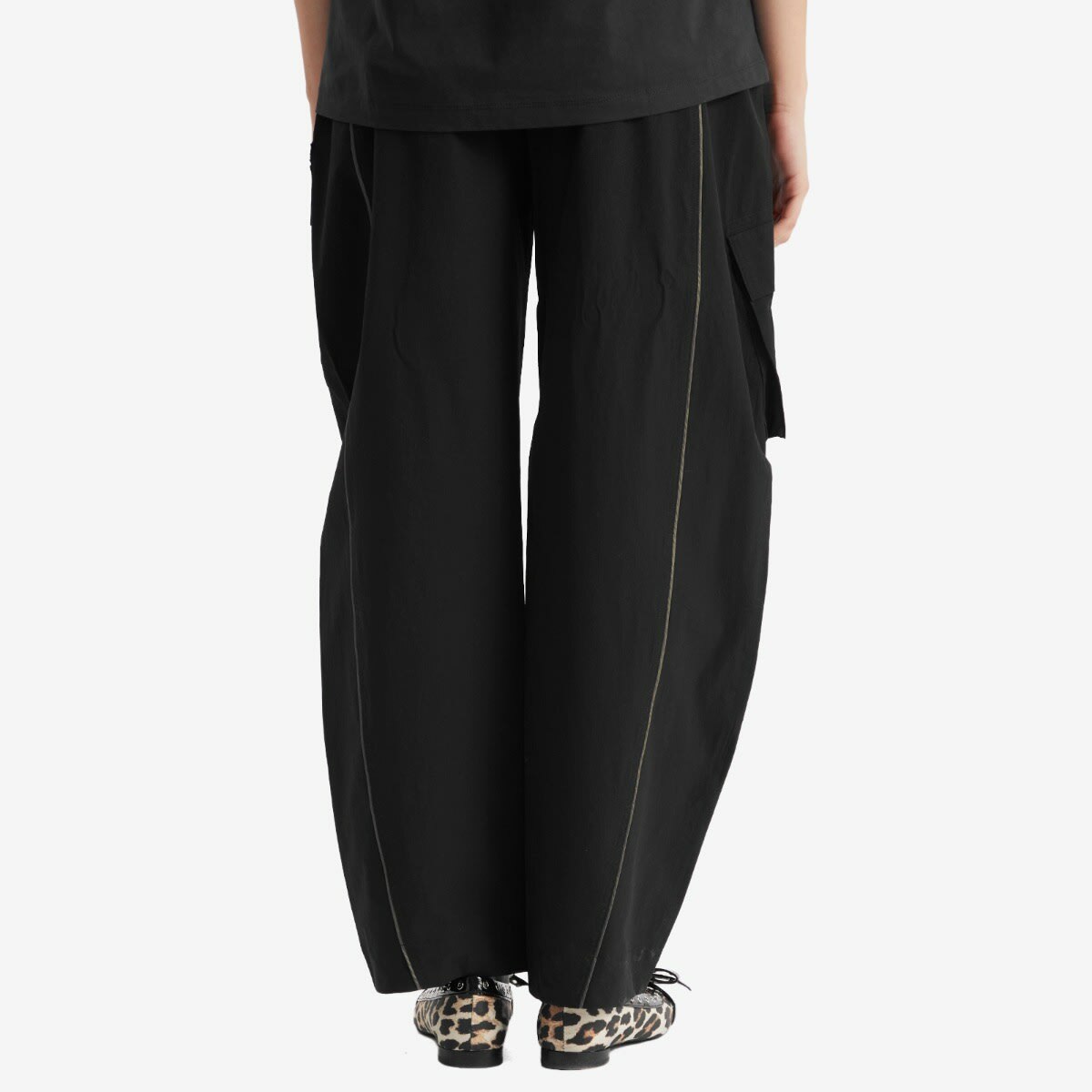 GANNI Women's Stretch Shell Elasticated Cargo Pants Presented by END. in Black