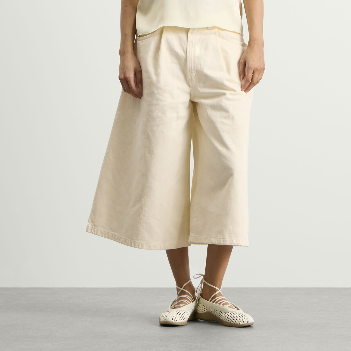 Agolde Women's 80'S Gaucho Short in Solar