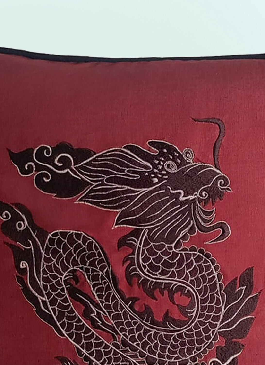 Les-Ottomans Dragon Embroidered cushion