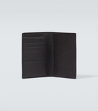 Gucci Logo leather passport holder