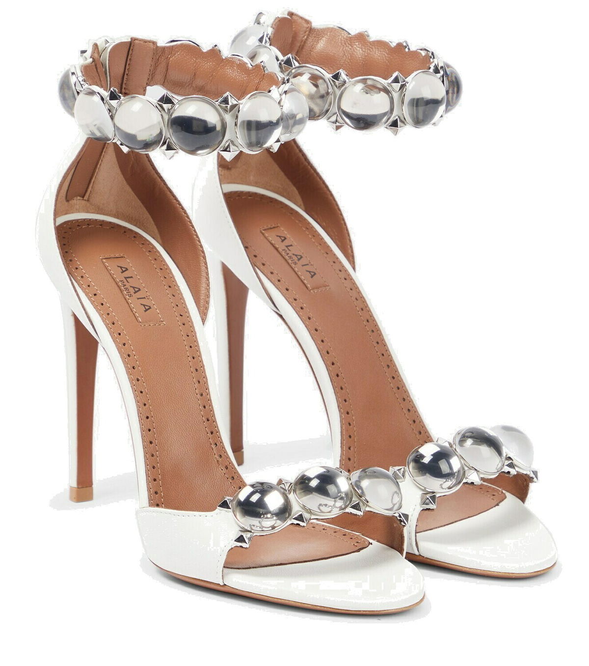 【ALAIA】La Bombe 90 スエードサンダル チェア La Bombe 90 suede sandals in black - Alaia | Mytheresa