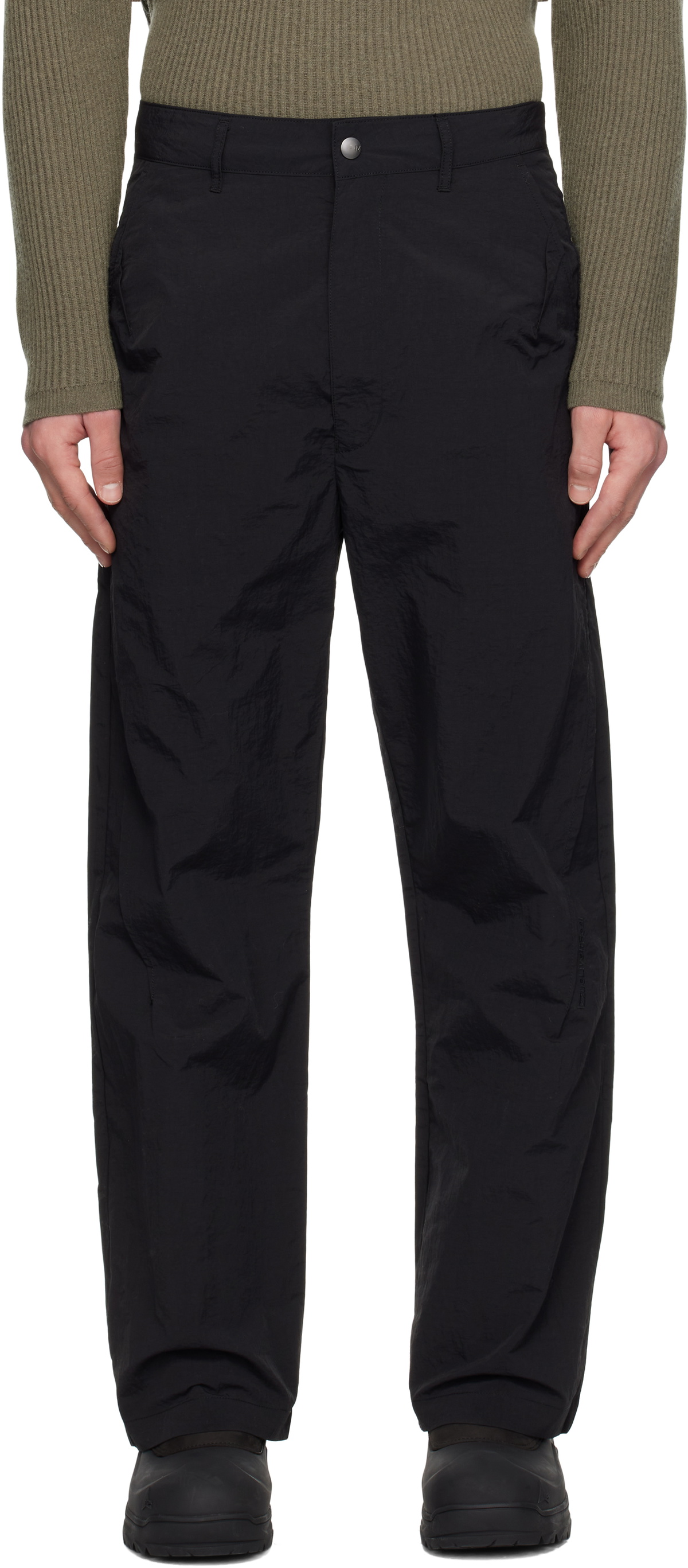 Izzue Black Taslan Pleated Trousers