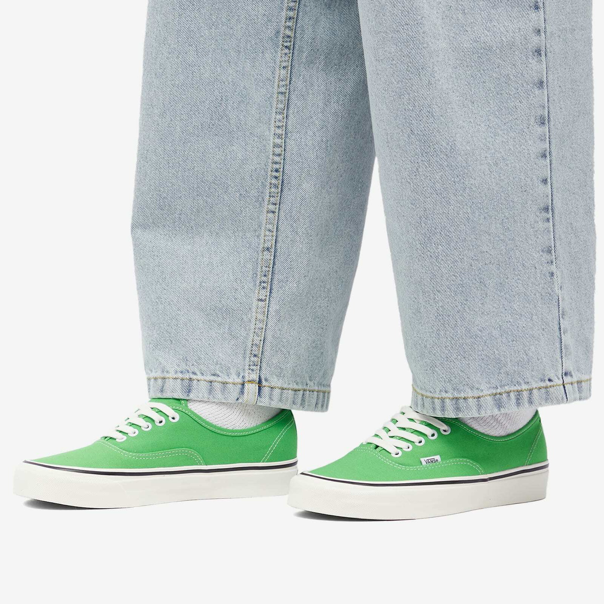 Vans Men's UA Authentic 44 DX Sneakers in Classic Green Vans