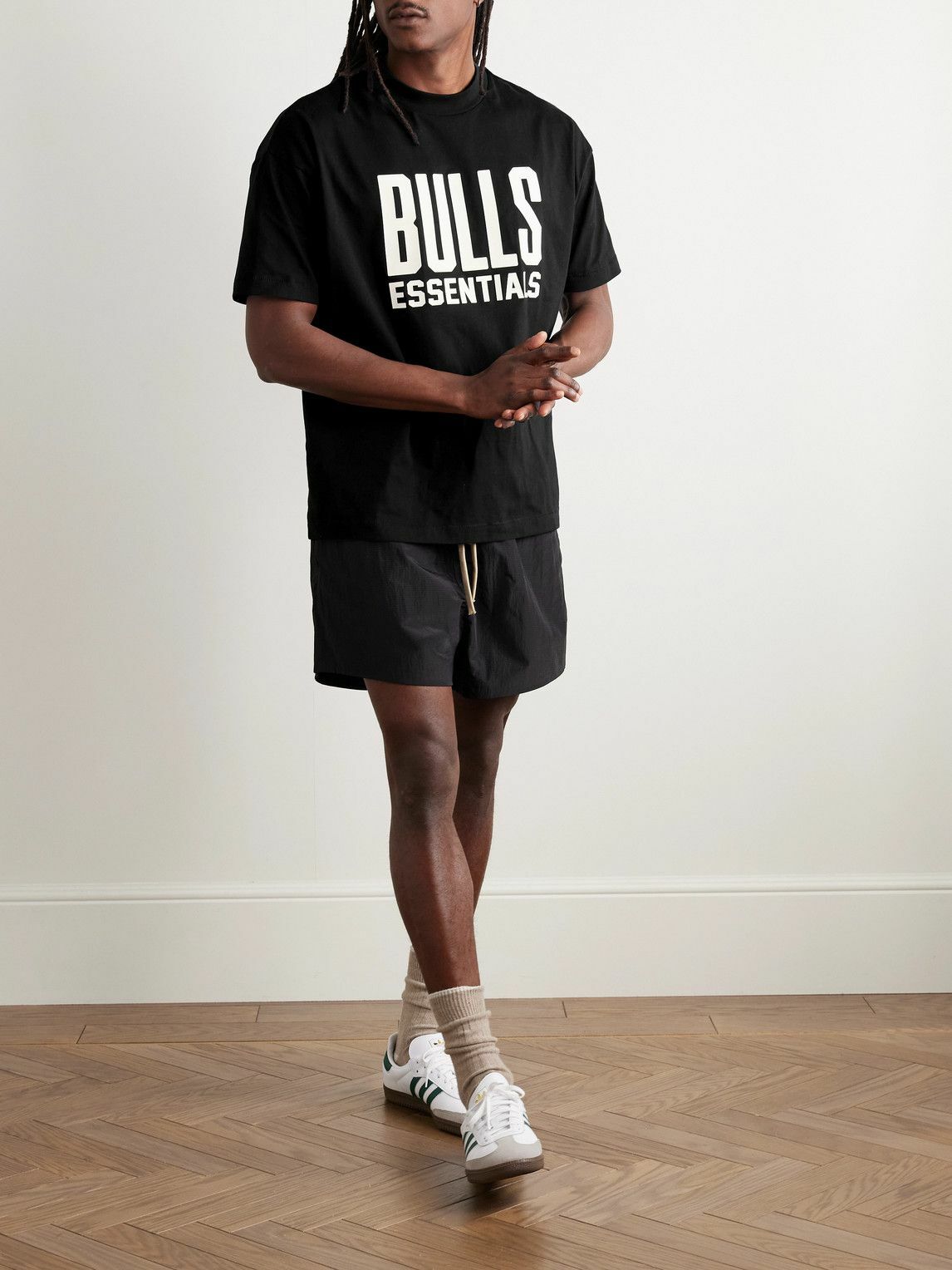 正規品　fear of god essentials NBA Bulls TEE Chicago Bulls Fear of God Unisex NBA x ESSENTIALS T-Shirt