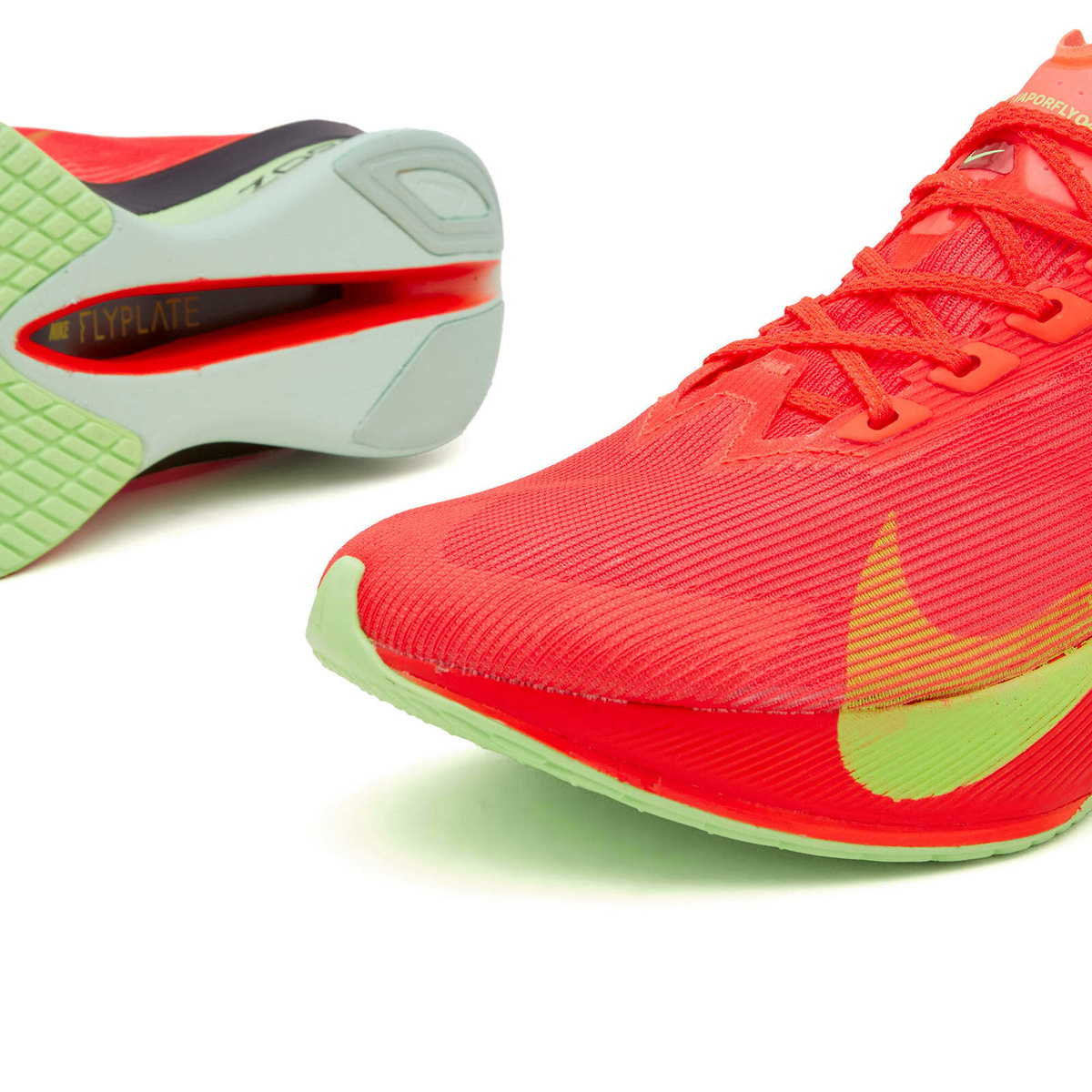 Nike Running ZoomX Vaporfly 4 Sneaker in Crimson/Lime/Foam