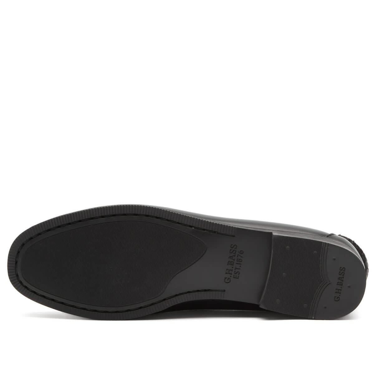 Bass Weejuns Women's II Esther Kiltie Loafer in Black Leather