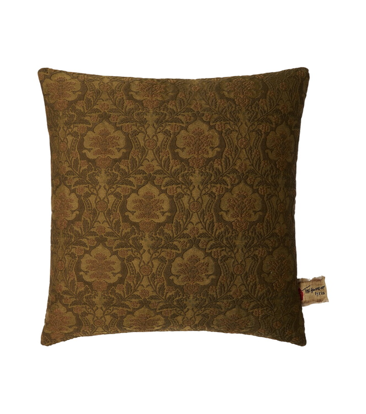 Photo: The House of Lyria Adria cushion