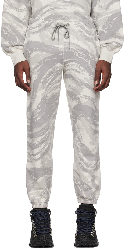Photo: Moncler Genius 4 Moncler HYKE Gray Printed Lounge Pants
