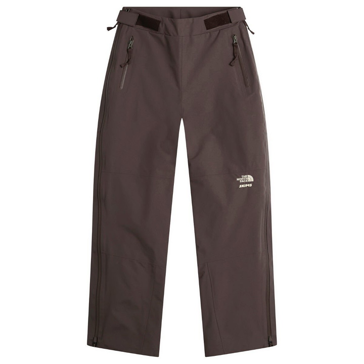 Photo: The North Face Women's x SKIMS W Seam Tape Pant in Sk Phoenix