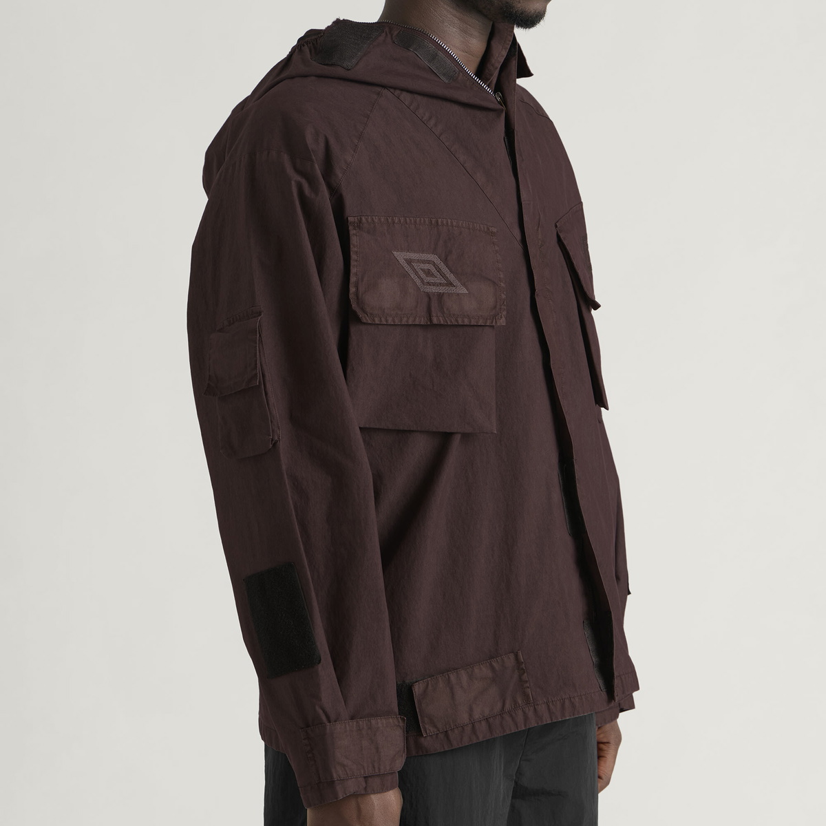 Umbro by Slam Jam Men's Midfield Jacket in Plum Grey
