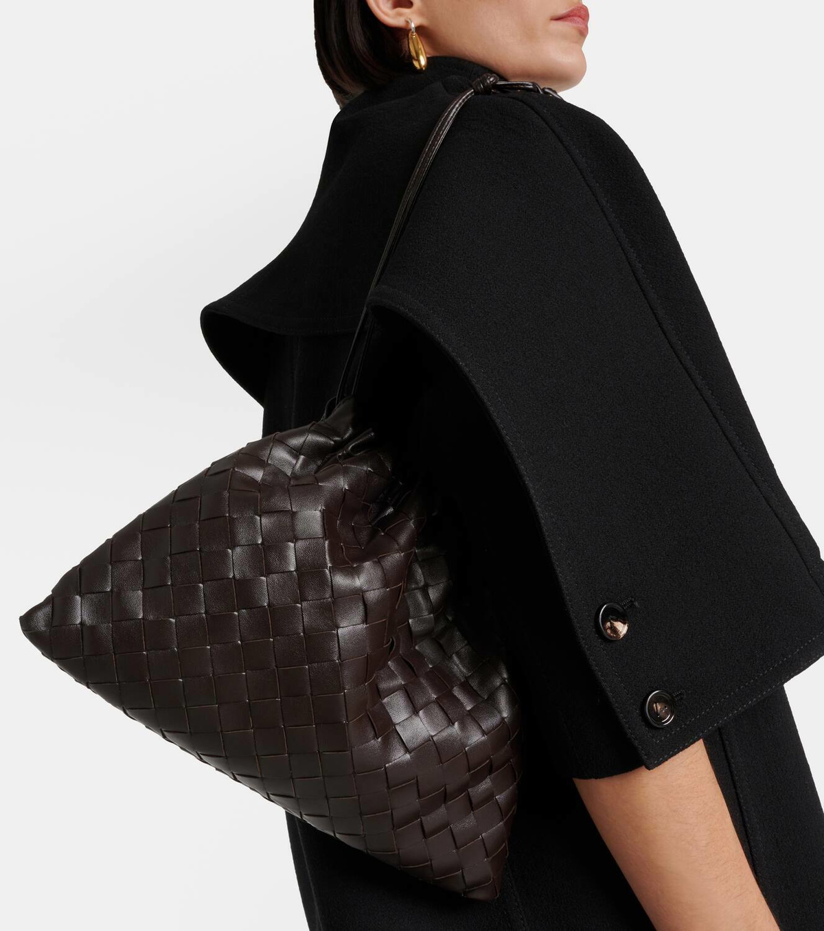 クラッチバッグ BOTTEGA VENETA   dustbag clutch in woven leather Bottega Veneta Dustbag Small leather clutch Bottega Veneta