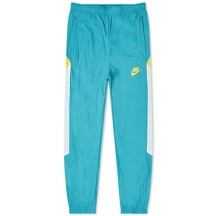 Photo: Nike Re-Issue Woven Wind Pant