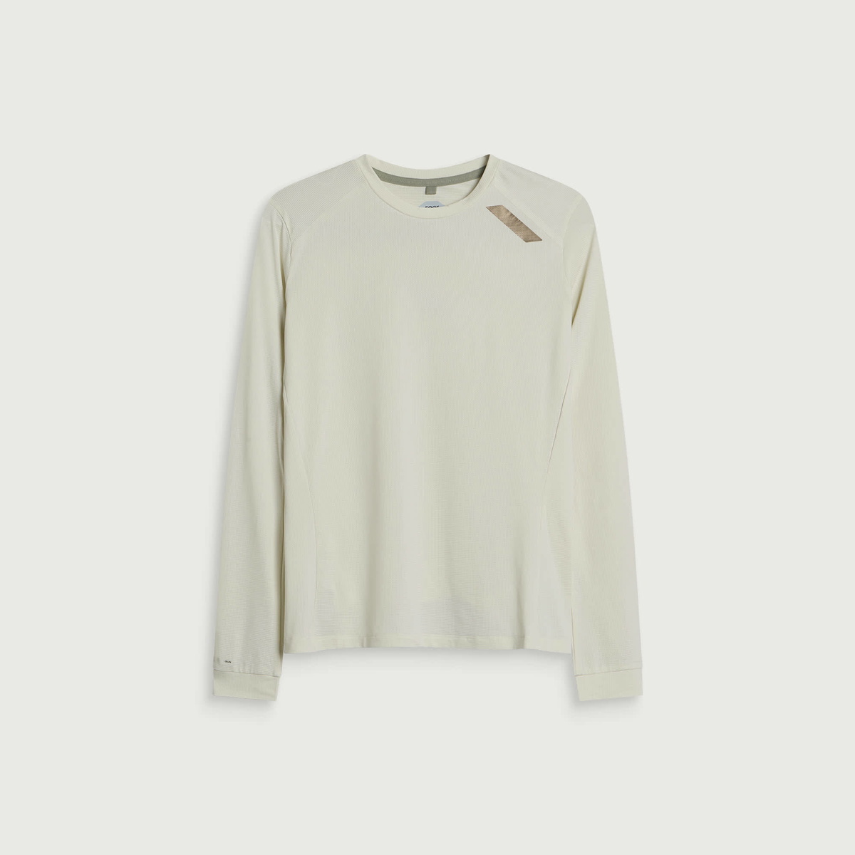 SOAR Women's Long Sleeve Tech T-shirt in Cream