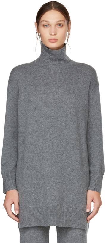 Photo: Le Kasha Cachemire de Voyage Kalmar Turtleneck