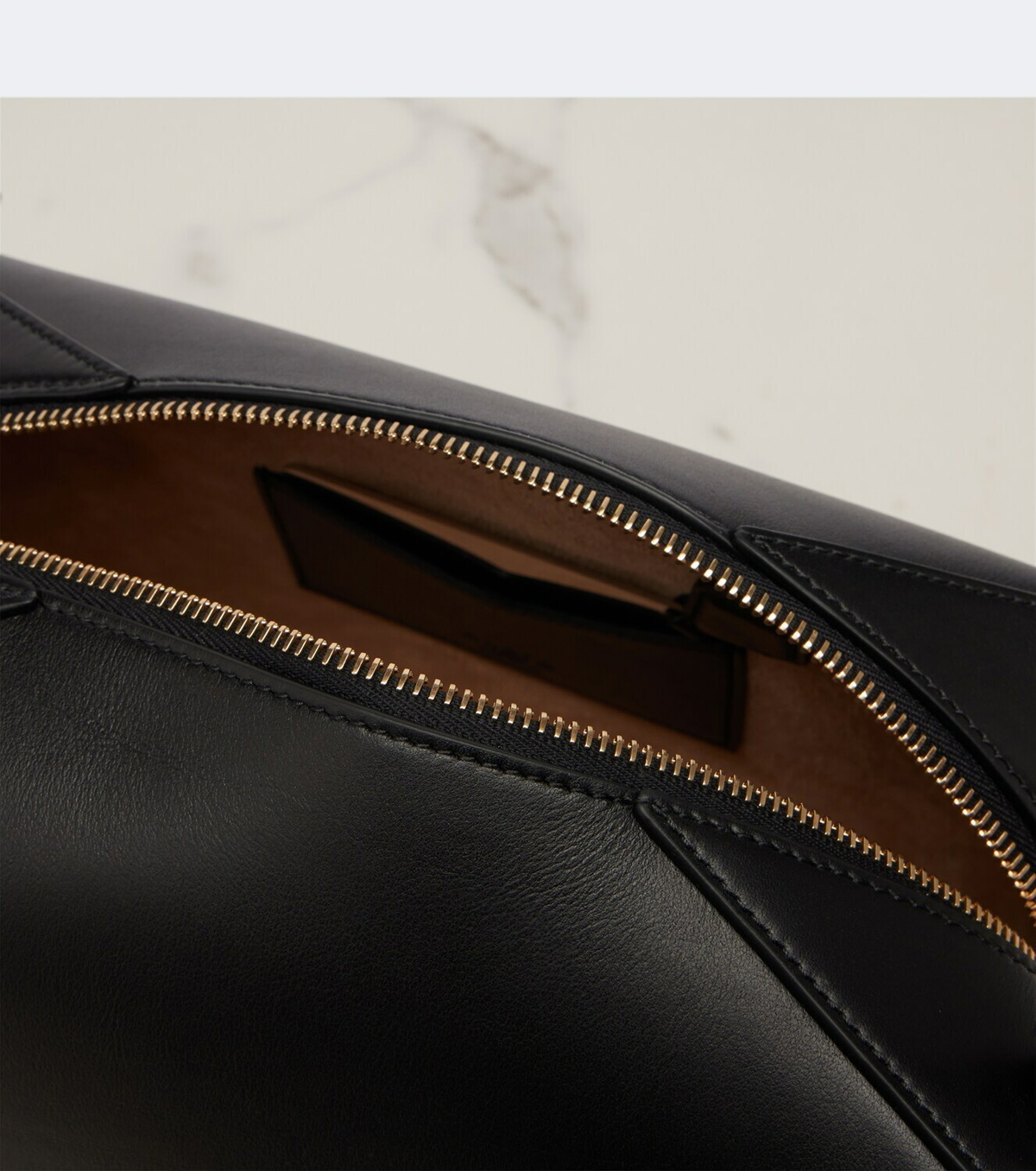 Alaïa Le Bouledogue Medium leather tote bag