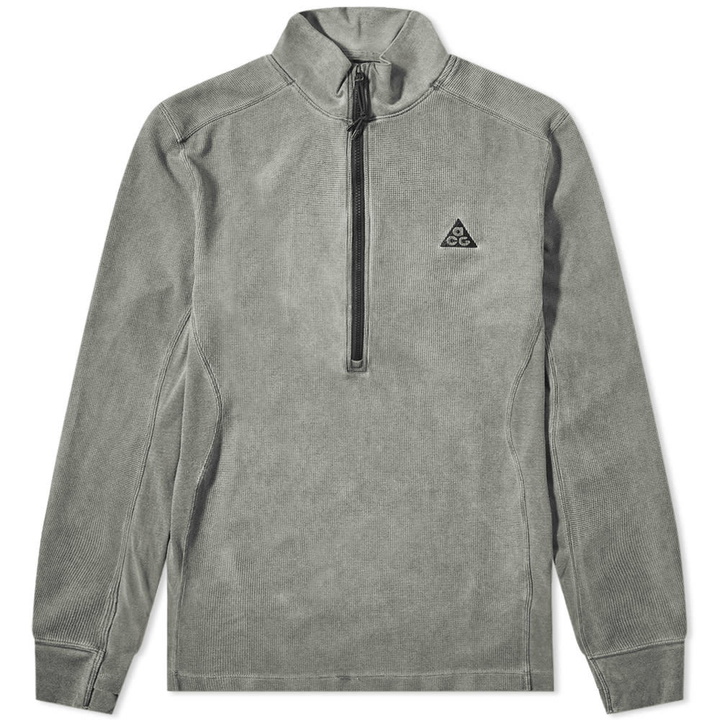 Photo: Nike ACG Half Zip Top