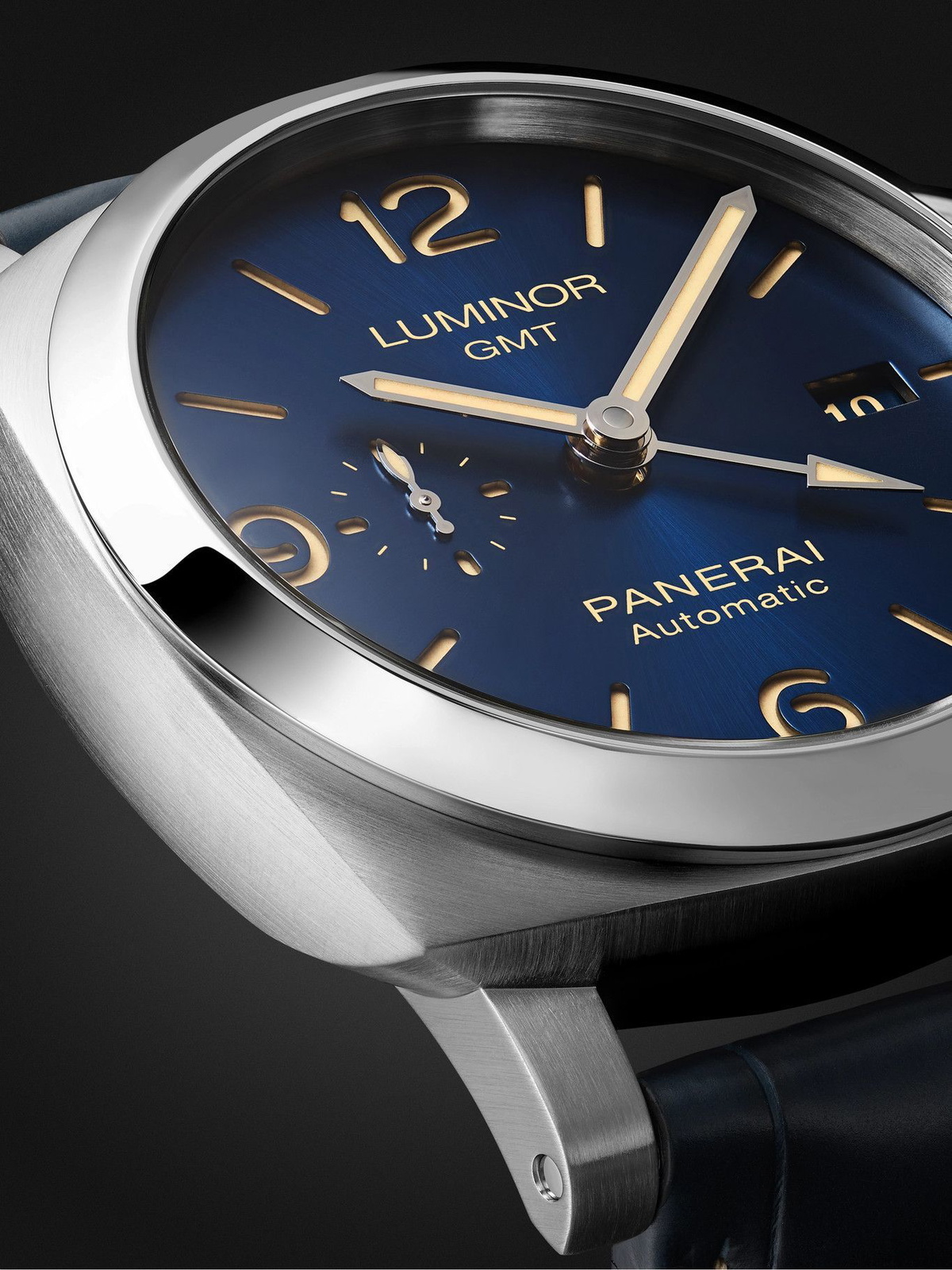 Panerai Luminor GMT Automatic 44mm Stainless Steel and Alligator